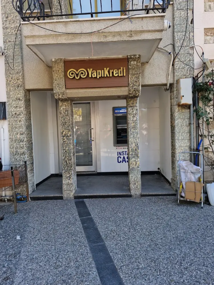 Yapı Kredi - Foça Şubesi — Bankalar, Foça · fotoğraf 2