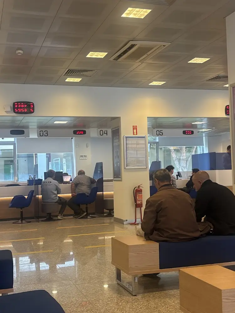 Yapı Kredi - İzmir Atatürk Organize Sanayi Ticari — Bankalar, Çiğli · fotoğraf 2