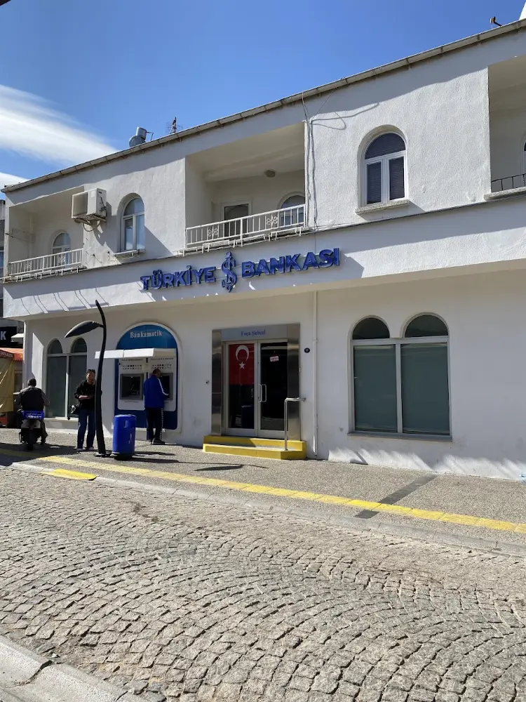 Türkiye İş Bankası Foça/İzmir Şubesi — Bankalar, Foça · fotoğraf 2