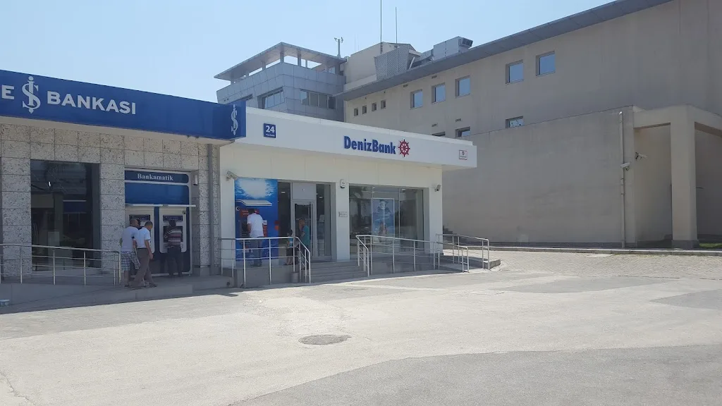 DenizBank İzmir AOSB Şubesi — Bankalar, Çiğli · fotoğraf 1