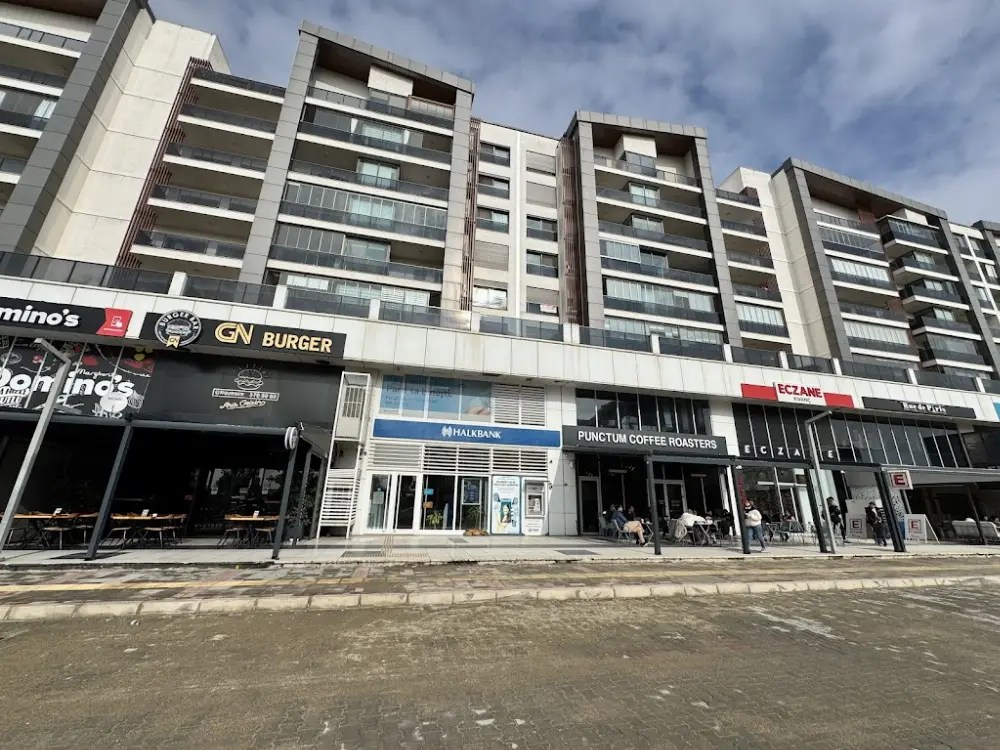 Halkbank Ata Sanayi Sitesi Şubesi — Bankalar, Çiğli · fotoğraf 2