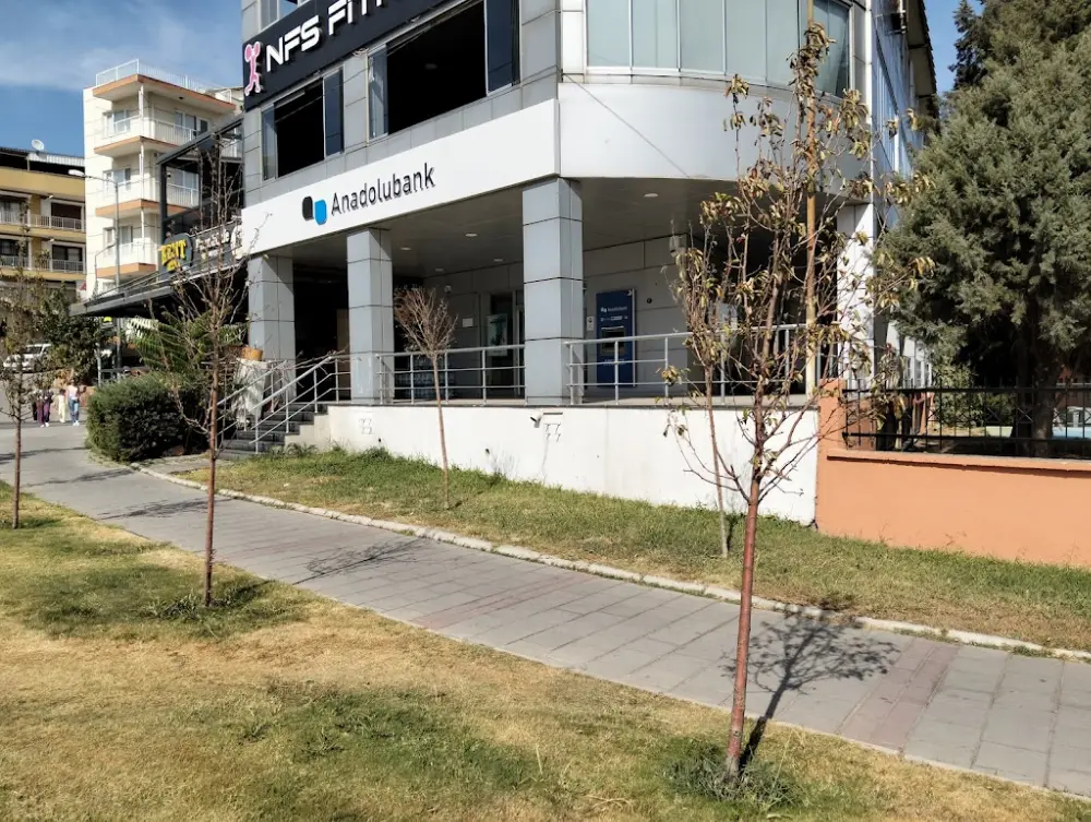 Anadolubank - Çiğli Şubesi — Bankalar, Çiğli · fotoğraf 2