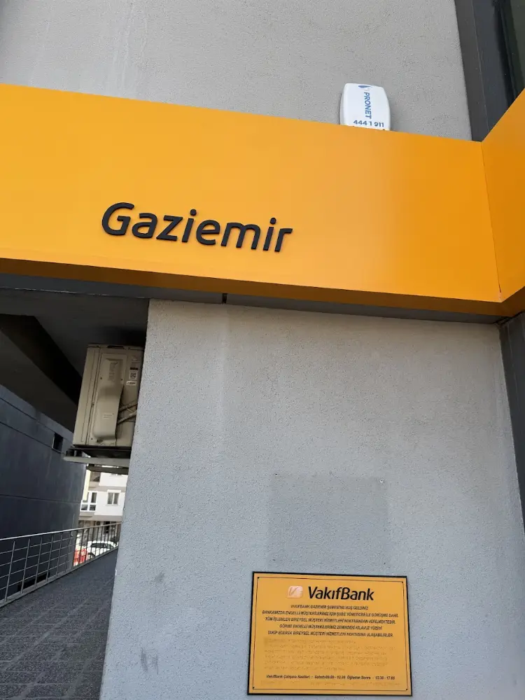 VakıfBank Gaziemir Şubesi — Bankalar, Gaziemir · fotoğraf 2