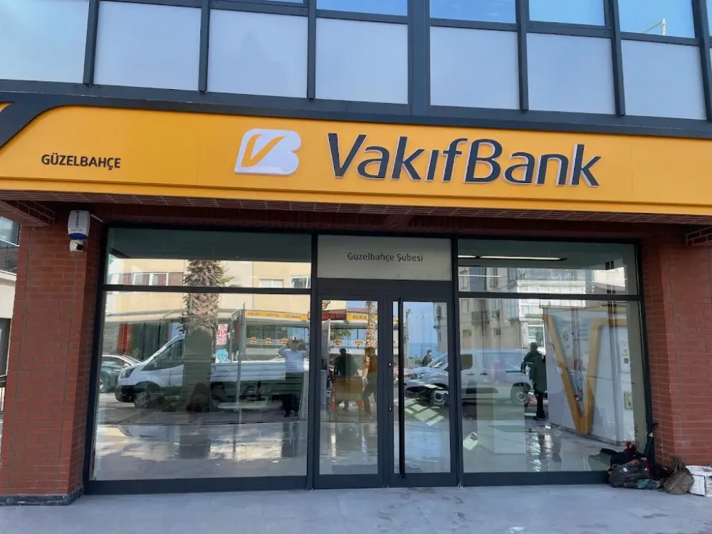 Vakıfbank Güzelbahçe İzmir Şubesi — Bankalar, Güzelbahçe · fotoğraf 3