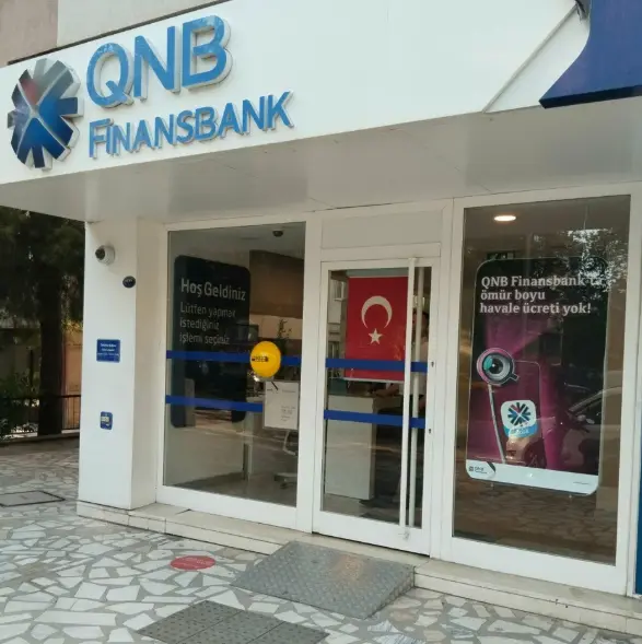 QNB Gaziemir Şubesi — Bankalar, Gaziemir · fotoğraf 2