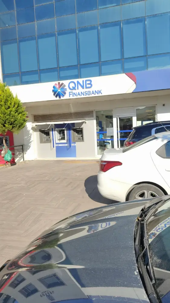 QNB Gaziemir Şubesi — Bankalar, Gaziemir · fotoğraf 3