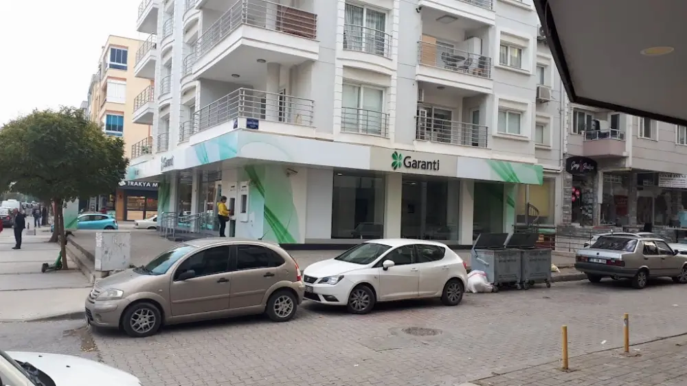 Garanti BBVA Gaziemir Çarşı Şubesi — Bankalar, Gaziemir · fotoğraf 2