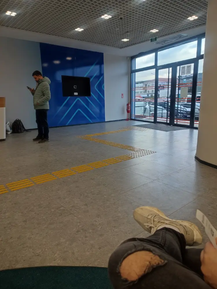 Halkbank Gaziemir Şubesi — Bankalar, Gaziemir · fotoğraf 2