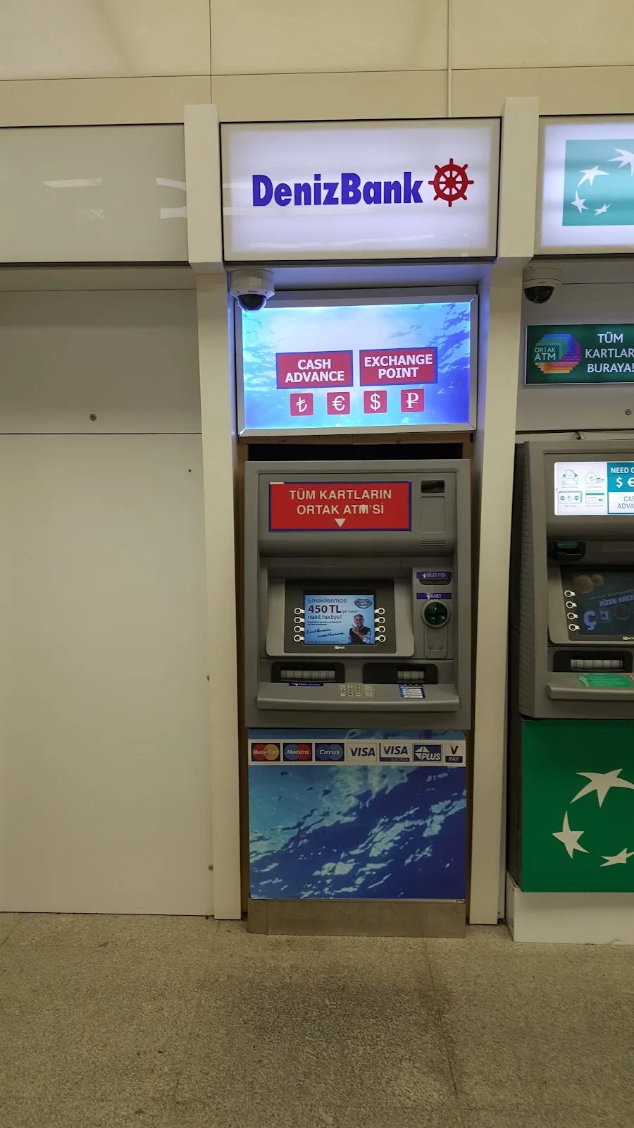 DenizBank Gaziemir Şubesi — Bankalar, Gaziemir · fotoğraf 1