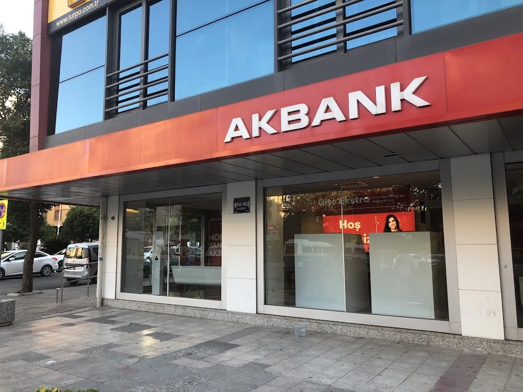 Akbank Gaziemir Çarşı Şubesi — Bankalar, Gaziemir · fotoğraf 1