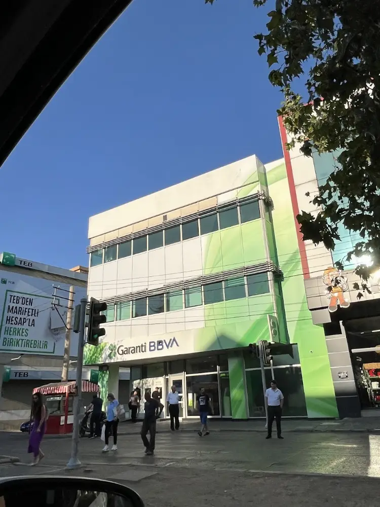 Garanti BBVA Karabağlar Şubesi — Bankalar, Karabağlar · fotoğraf 2