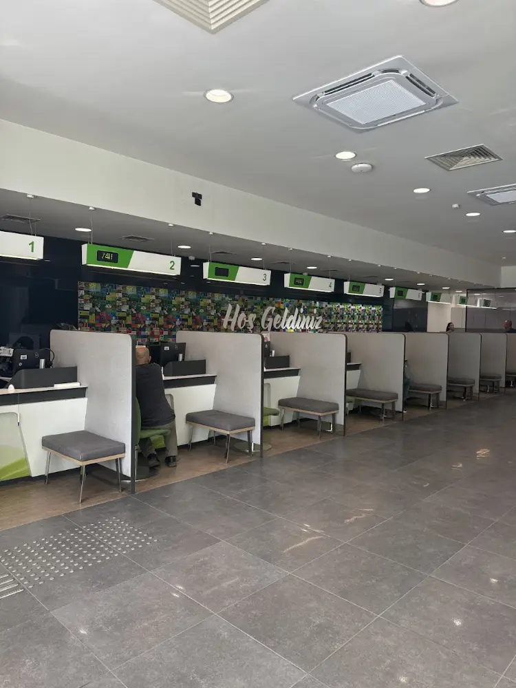 Garanti BBVA Karabağlar Şubesi — Bankalar, Karabağlar · fotoğraf 4