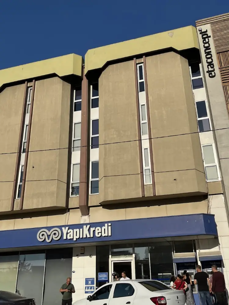 Yapı Kredi - Karabağlar Şubesi — Bankalar, Karabağlar · fotoğraf 3
