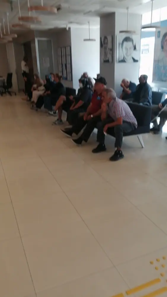 Türkiye İş Bankası Karabağlar/İzmir Şubesi — Bankalar, Karabağlar · fotoğraf 4