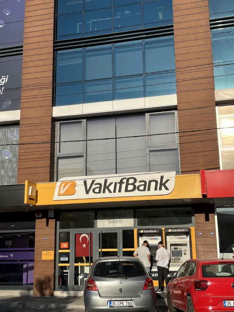 VakıfBank Karabağlar Şubesi — Bankalar, Karabağlar · fotoğraf 2