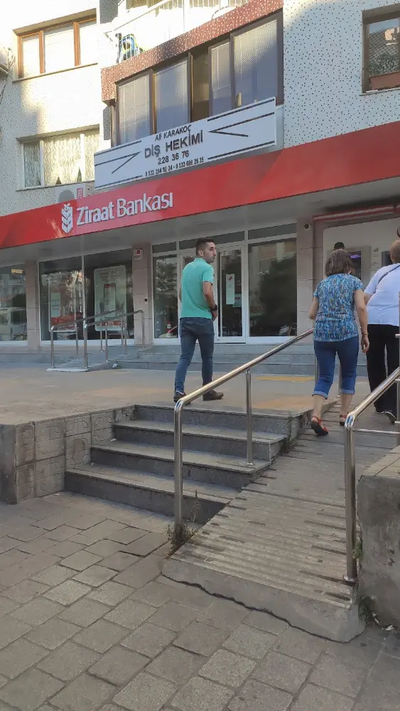 Ziraat Bankası Üçyol/İzmir Şubesi — Bankalar, Karabağlar · fotoğraf 4