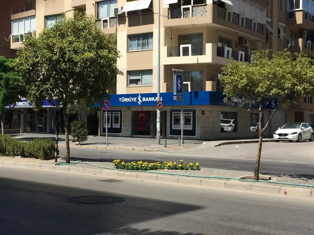 Türkiye İş Bankası Nergis/İzmir Şubesi — Bankalar, Karşıyaka · fotoğraf 2