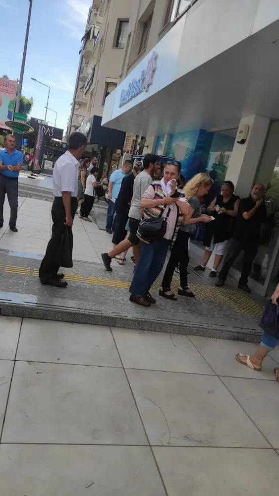 DenizBank Girne Bulvarı Şubesi — Bankalar, Karşıyaka · fotoğraf 2