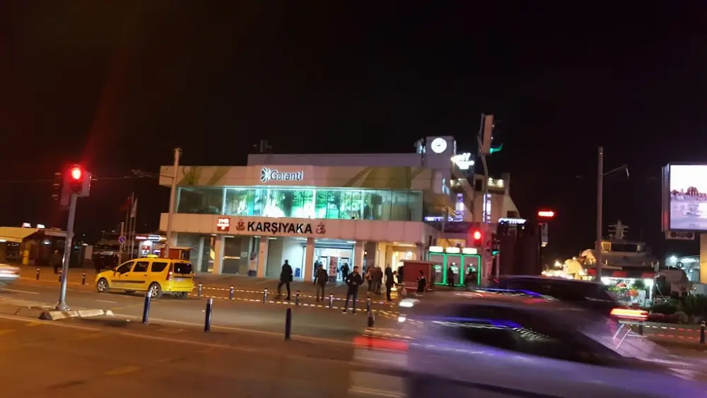 Garanti BBVA Karşıyaka Şubesi — Bankalar, Karşıyaka · fotoğraf 3
