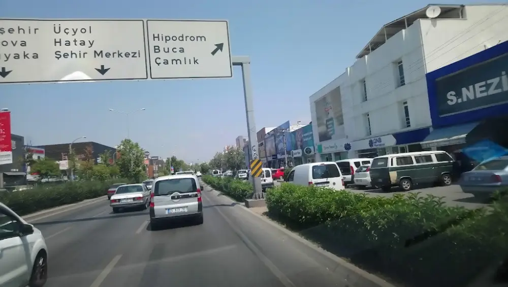 QNB Karabağlar Şubesi — Bankalar, Karabağlar · fotoğraf 2