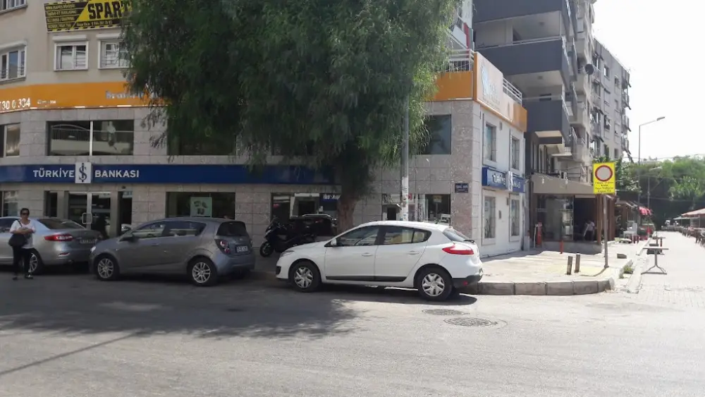 Türkiye İş Bankası - Bostanlı / İzmir Şubesi — Bankalar, Karşıyaka · fotoğraf 4