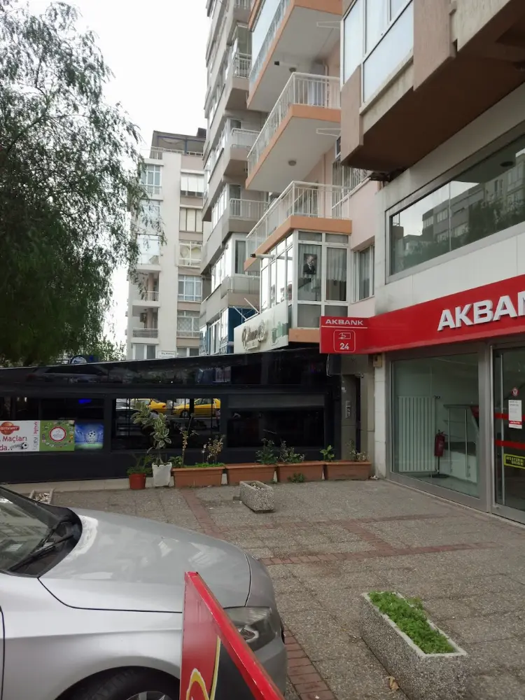 Akbank Üçkuyular/İzmir Şubesi — Bankalar, Karabağlar · fotoğraf 3