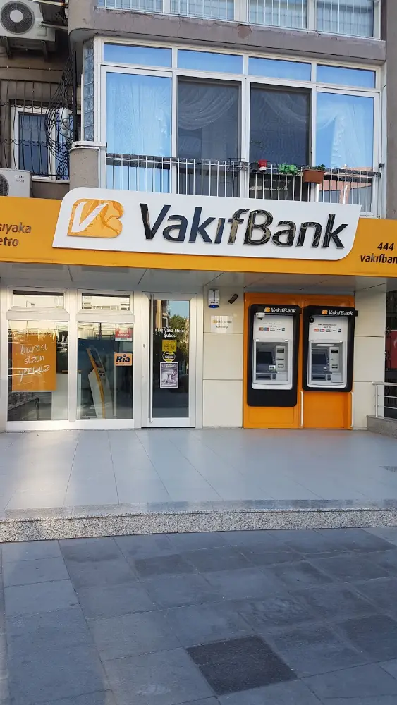 Vakıfbank/Karşıyaka Metro Şubesi — Bankalar, Karşıyaka · fotoğraf 3