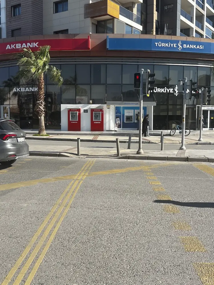Akbank Mavişehir Şubesi — Bankalar, Karşıyaka · fotoğraf 2
