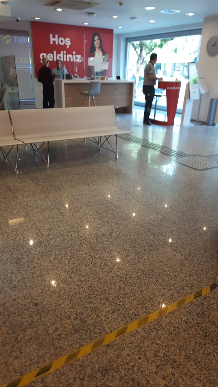 Akbank Girne Bulvarı Şubesi