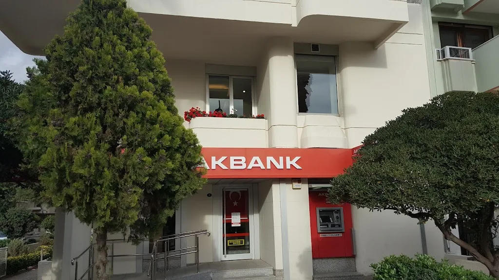 Akbank — Bankalar, Karşıyaka · fotoğraf 1