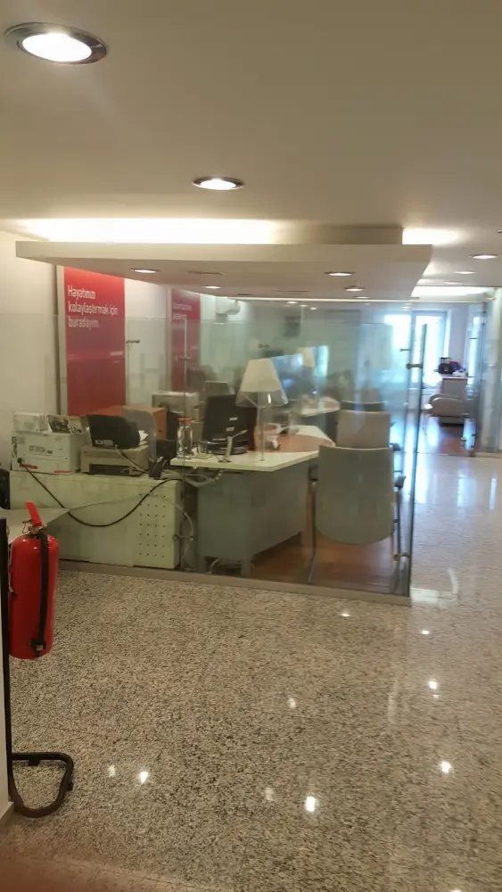 Akbank — Bankalar, Karşıyaka · fotoğraf 2