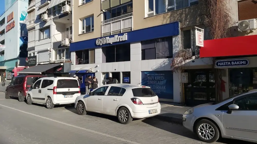 Yapı Kredi - Bostanlı Şubesi — Bankalar, Karşıyaka · fotoğraf 2