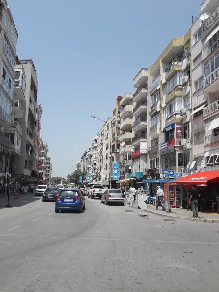 Yapı Kredi - Bostanlı Şubesi — Bankalar, Karşıyaka · fotoğraf 3