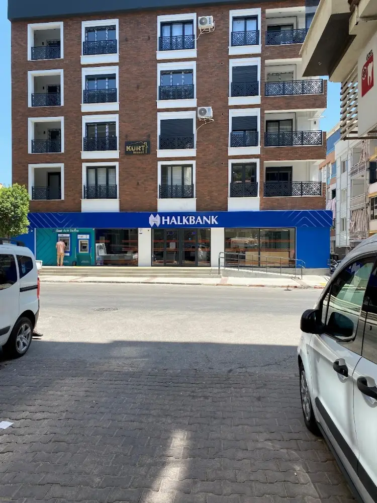Halkbank Kemalpaşa Şubesi — Bankalar, Kemalpaşa · fotoğraf 2