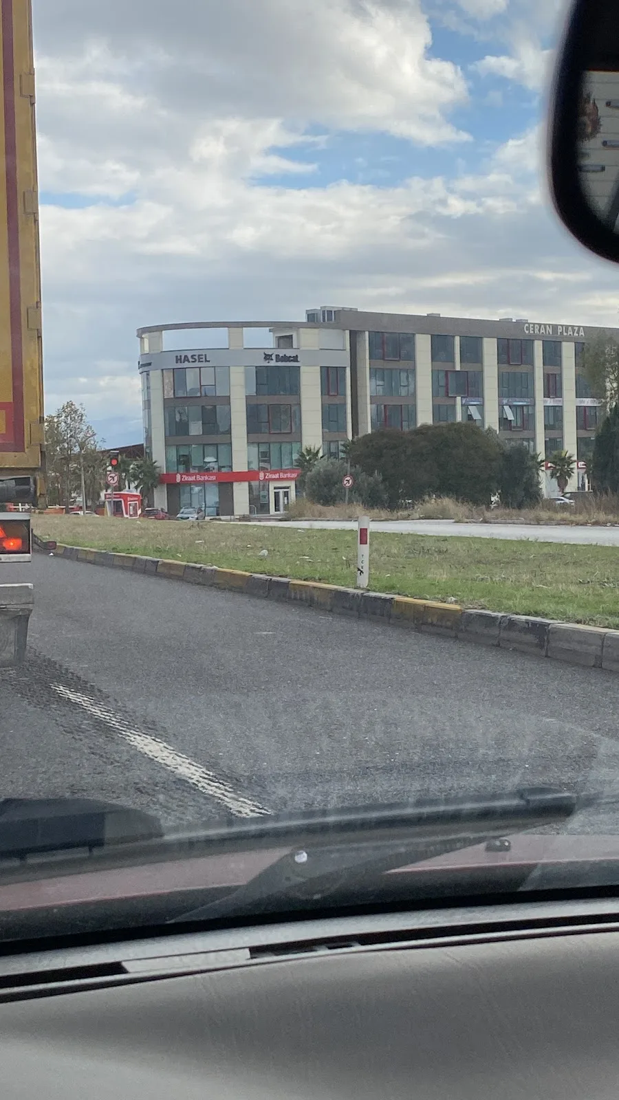 Ziraat Bankası Kemalpaşa Ticari Şubesi — Bankalar, Kemalpaşa · fotoğraf 1