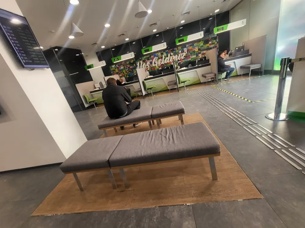 Garanti BBVA Kemalpaşa Şubesi — Bankalar, Kemalpaşa · fotoğraf 3
