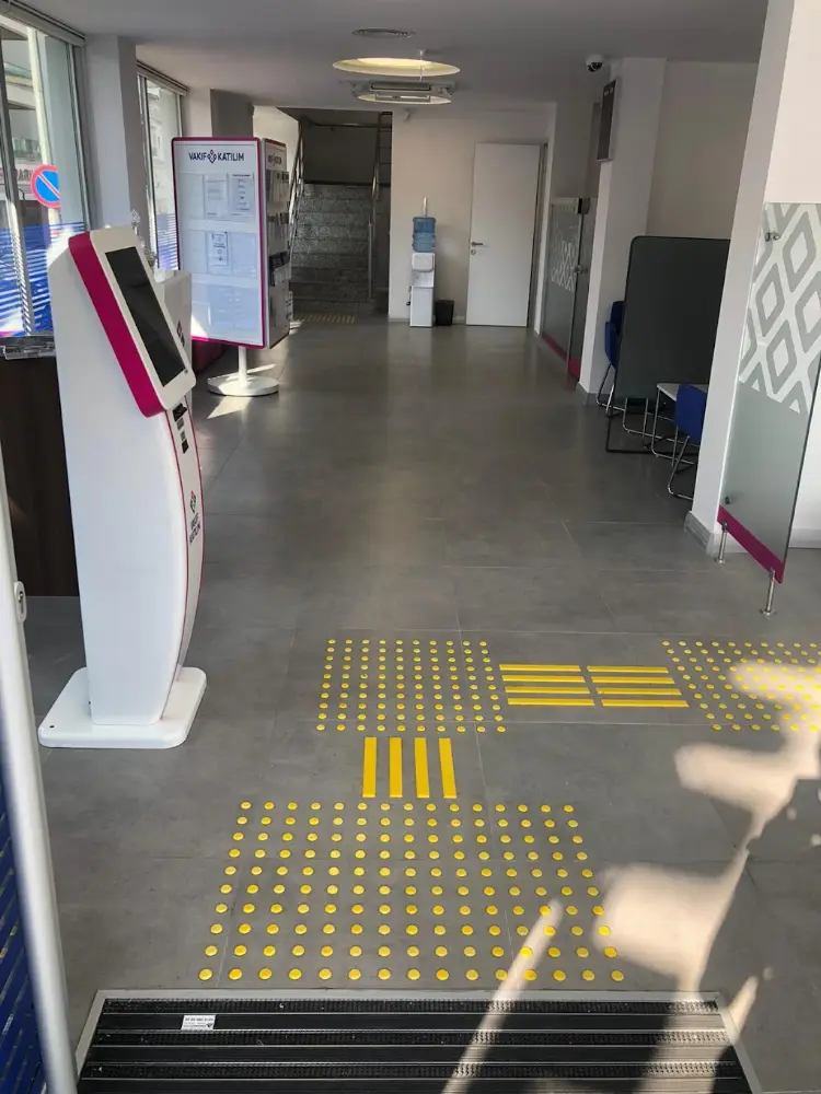 Vakıf Katılım Kemalpaşa Şubesi — Bankalar, Kemalpaşa · fotoğraf 2