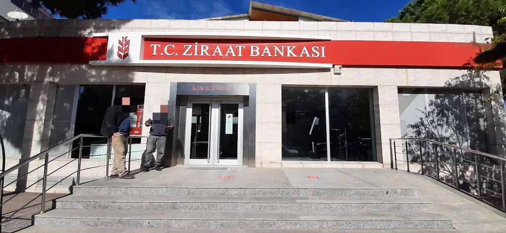 Ziraat Bankası Kınık/İzmir Şubesi — Bankalar, Kınık · fotoğraf 1