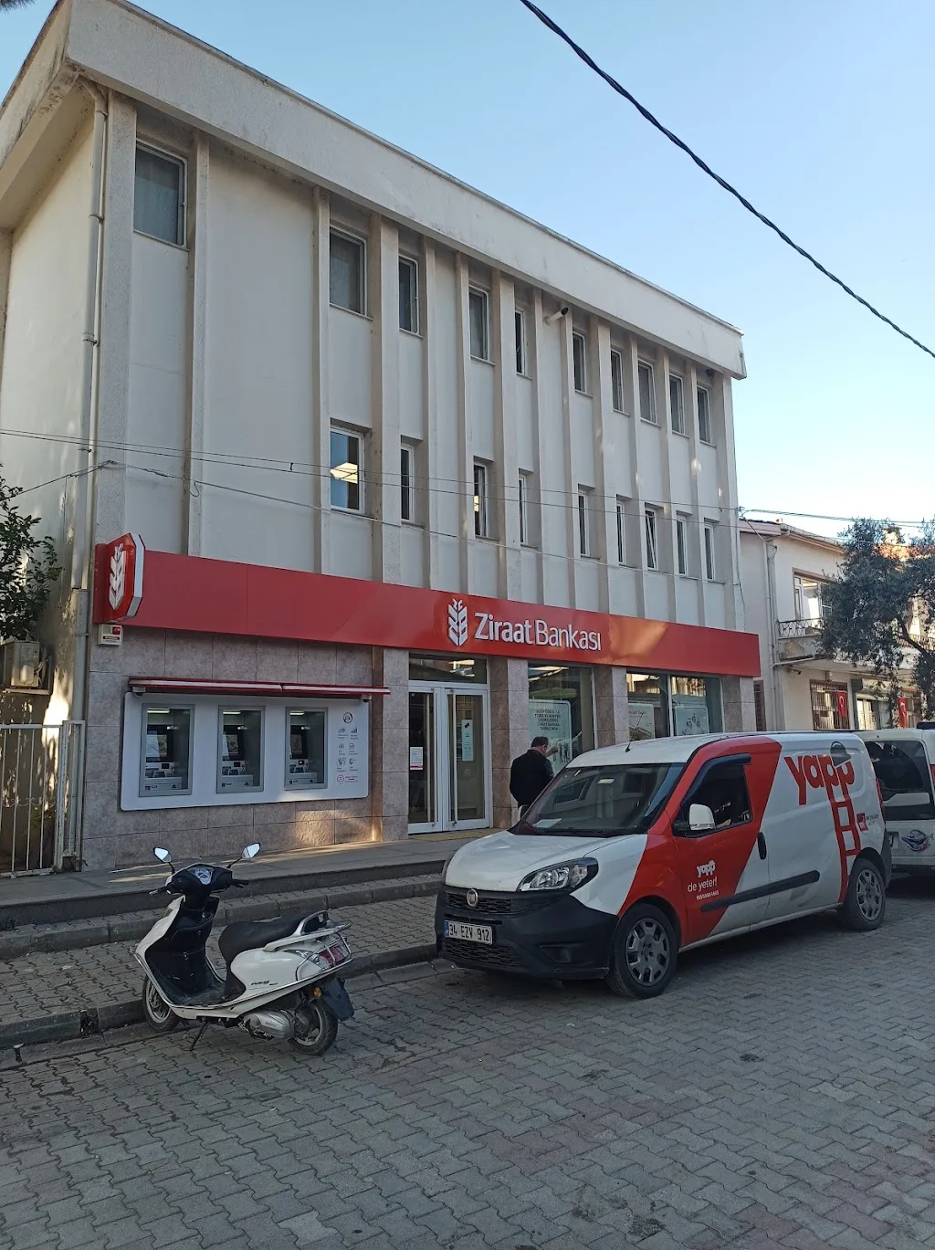 Ziraat Bankası - Kiraz/İzmir Şubesi — Bankalar, Kiraz · fotoğraf 1