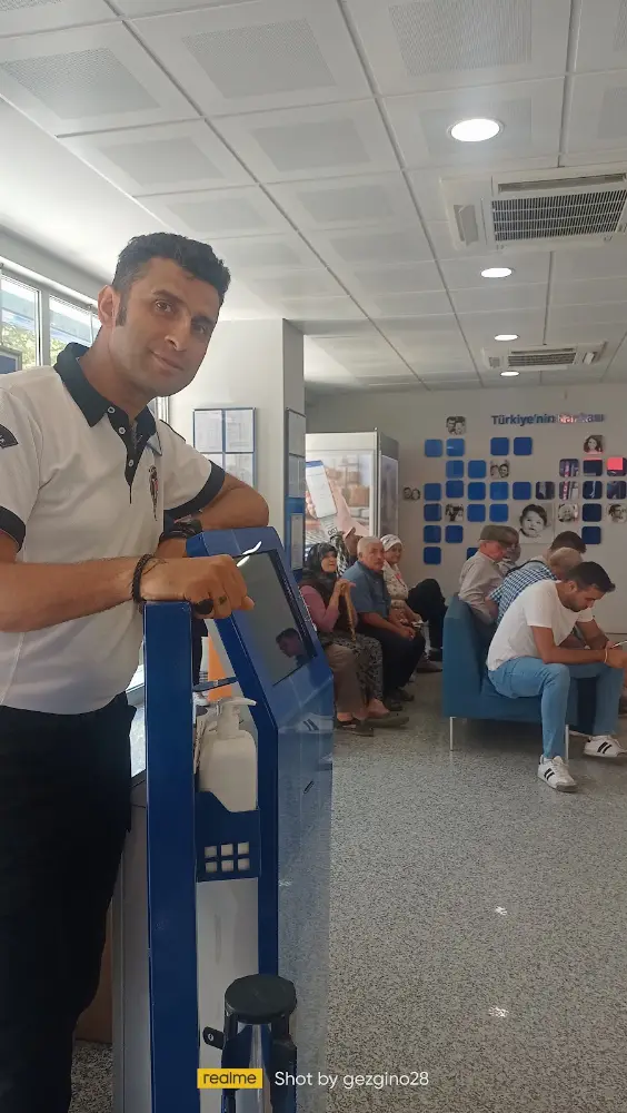 Türkiye İş Bankası Kiraz/İzmir Şubesi — Bankalar, Kiraz · fotoğraf 2