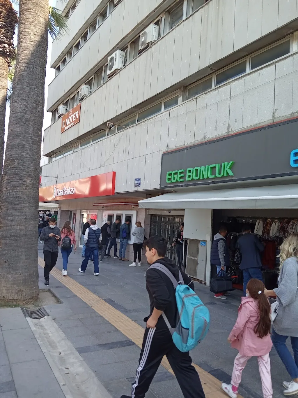 Ziraat Bankası Konak/İzmir Şubesi — Bankalar, Konak · fotoğraf 1