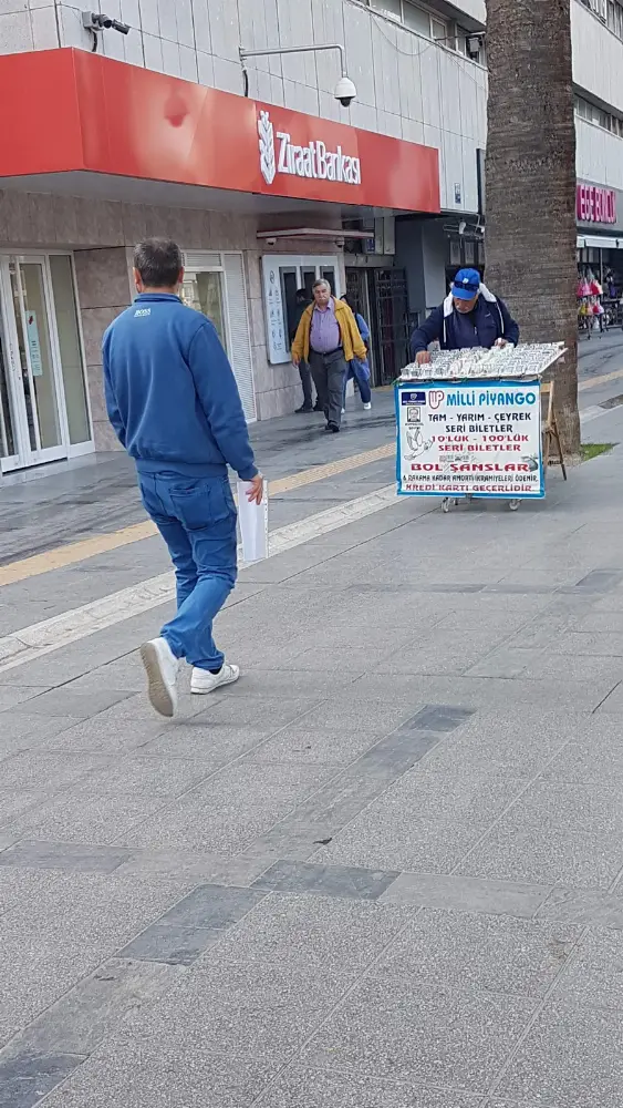 Ziraat Bankası Konak/İzmir Şubesi — Bankalar, Konak · fotoğraf 3