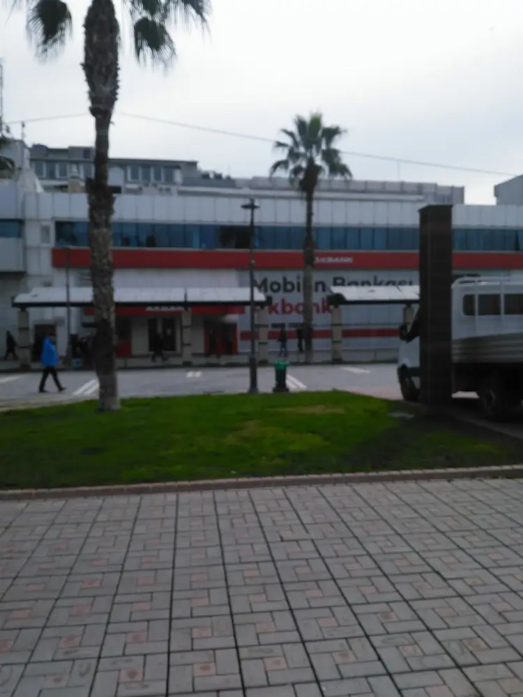 Akbank Konak Şubesi — Bankalar, Konak · fotoğraf 4