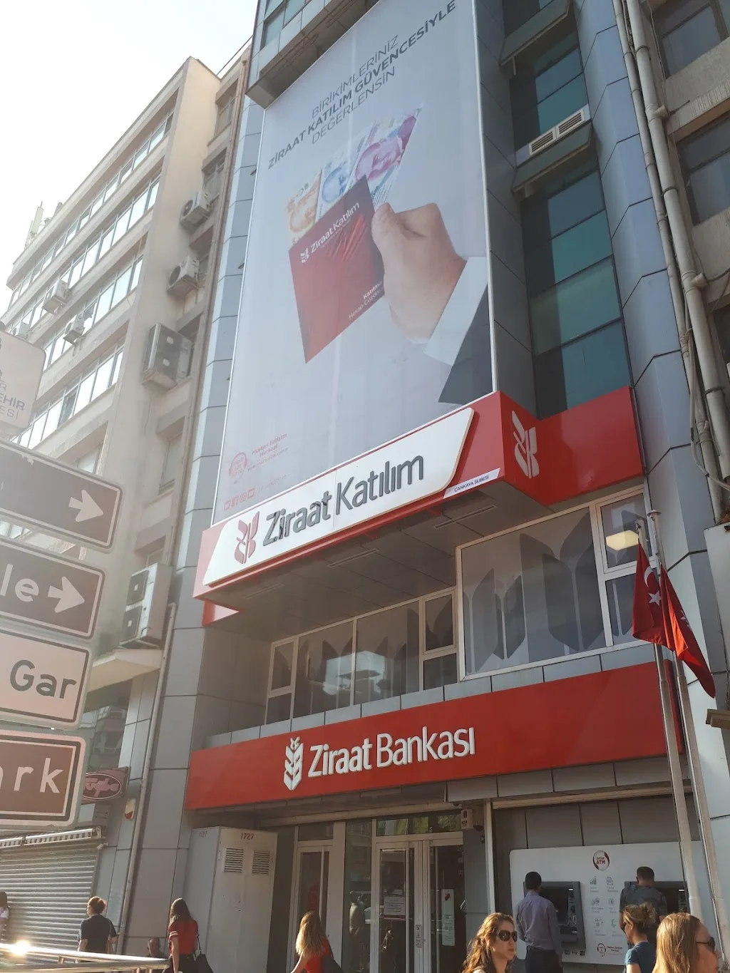 T.C. Ziraat Bankası A.Ş. Çankaya /İzmir Şubesi — Bankalar, Konak · fotoğraf 1