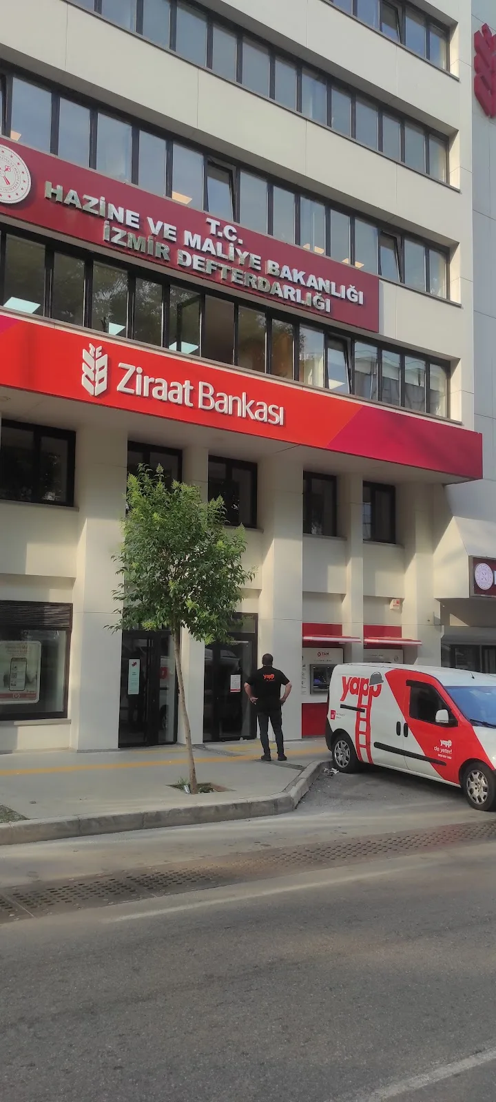 Ziraat Bankası İzmir Şubesi — Bankalar, Konak · fotoğraf 1