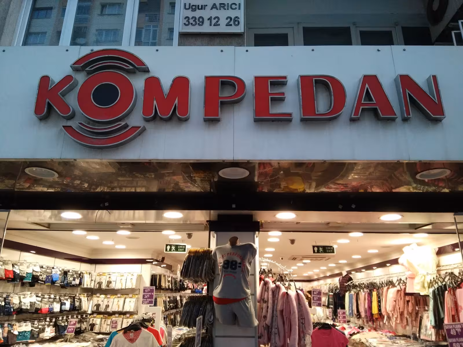 Kompedan İzmir Bornova — Kadın Giyim, Bornova · fotoğraf 2