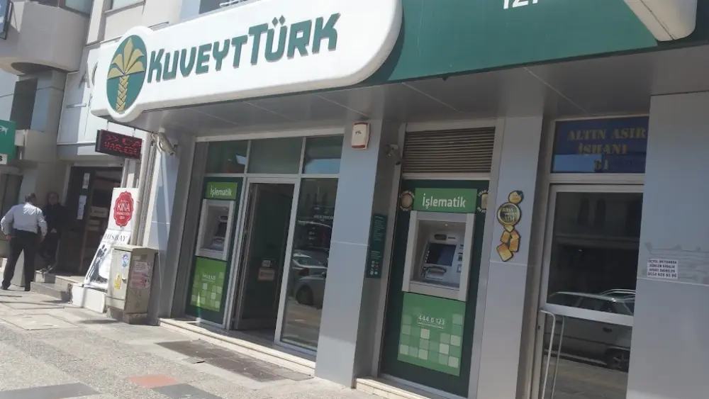 Kuveyt Türk İzmir Şubesi — Bankalar, Konak · fotoğraf 4