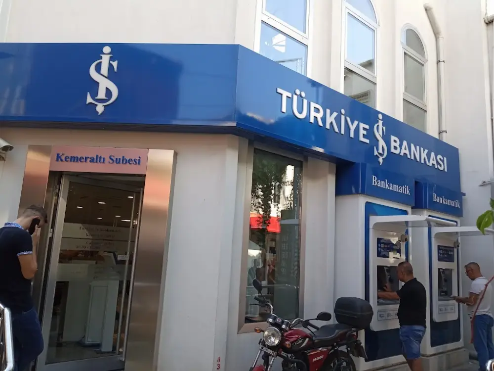 Türkiye İş Bankası Kemeraltı/İzmir Şubesi — Bankalar, Konak · fotoğraf 2