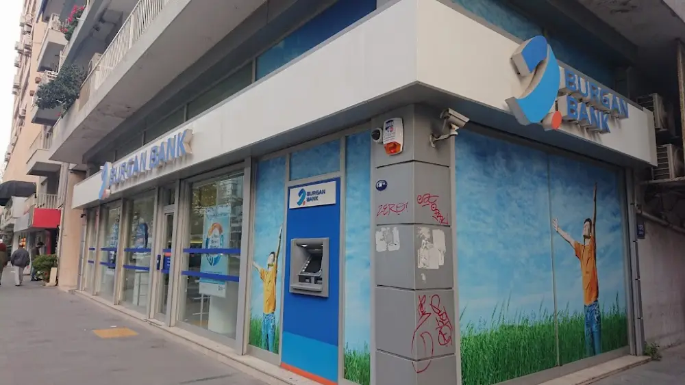 Burgan Bank — Bankalar, Konak · fotoğraf 3
