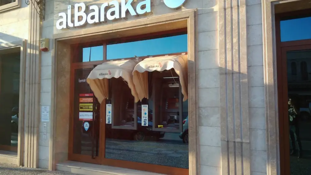 Albaraka Türk İzmir Şubesi — Bankalar, Konak · fotoğraf 4
